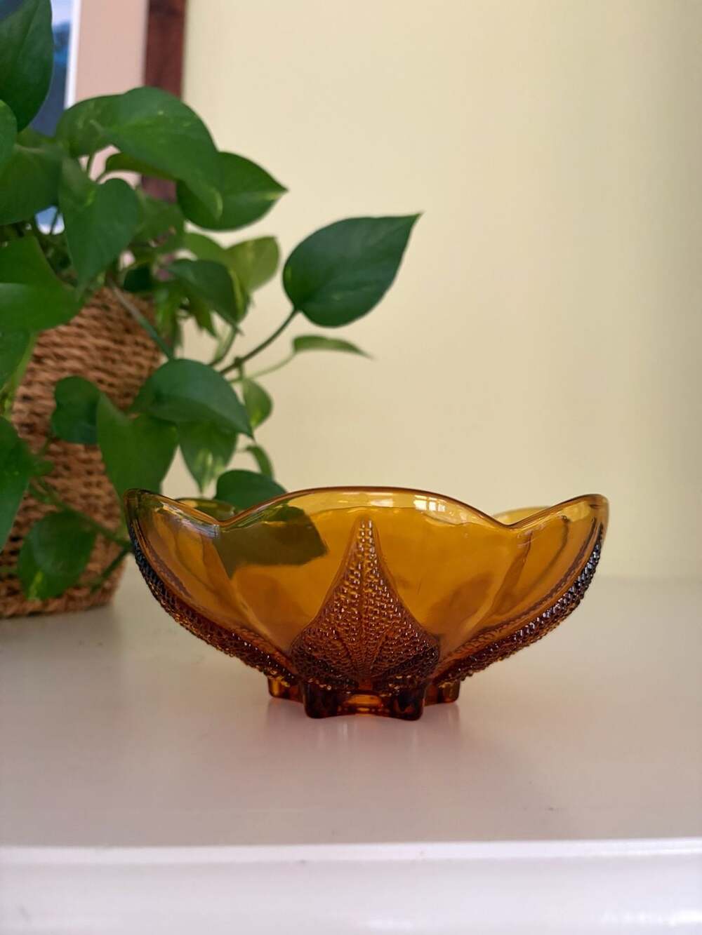 VTG Anchor Hocking Renaissance Amber Glass Leaf Bowl